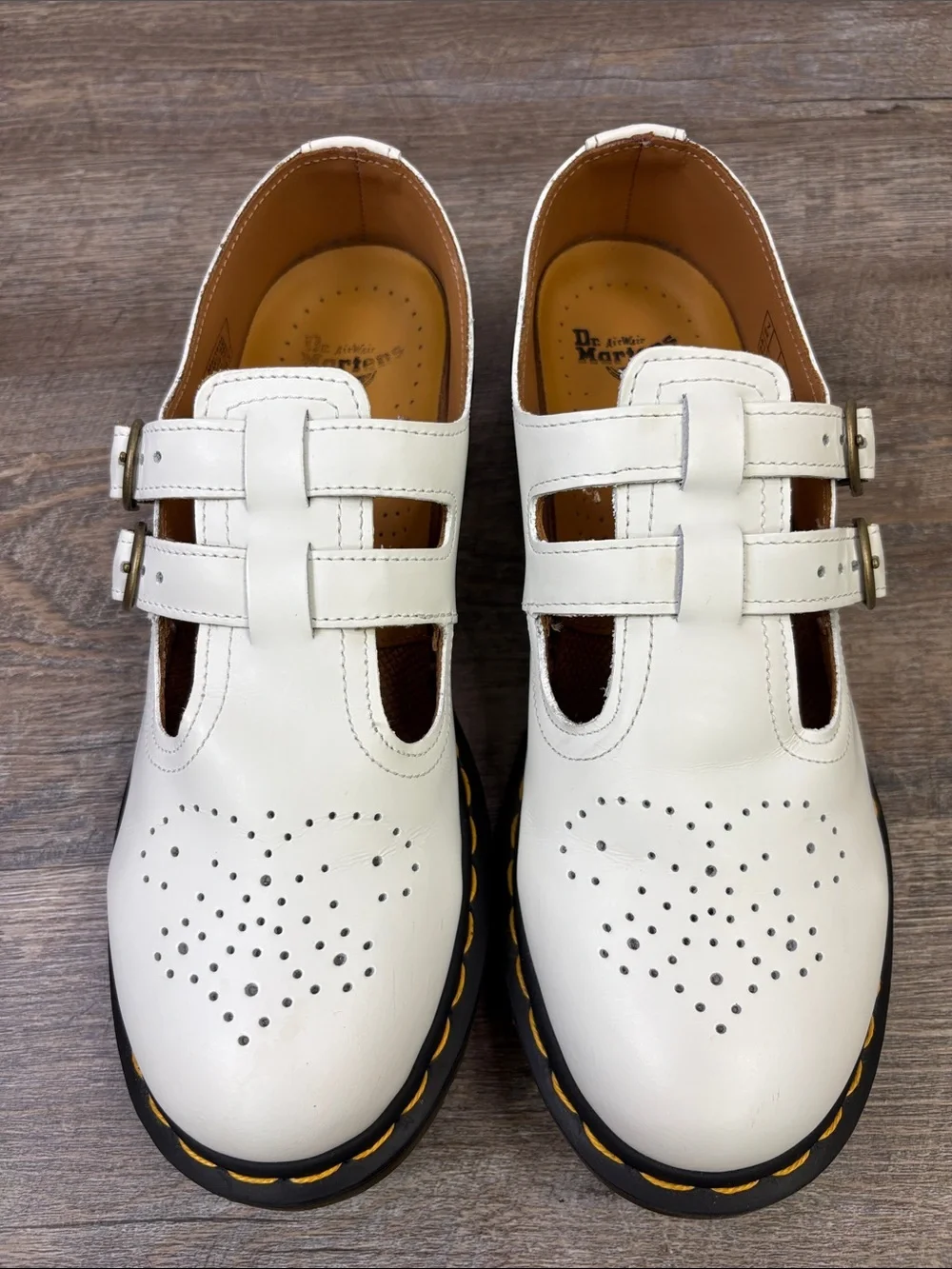 Dr. Martens conic dr
